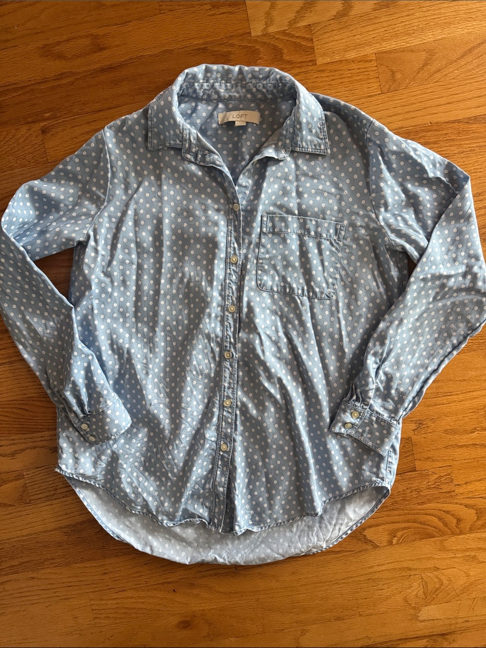 LOFT Light Blue Polka Dot Button-Down Shirt 100% Lyocell